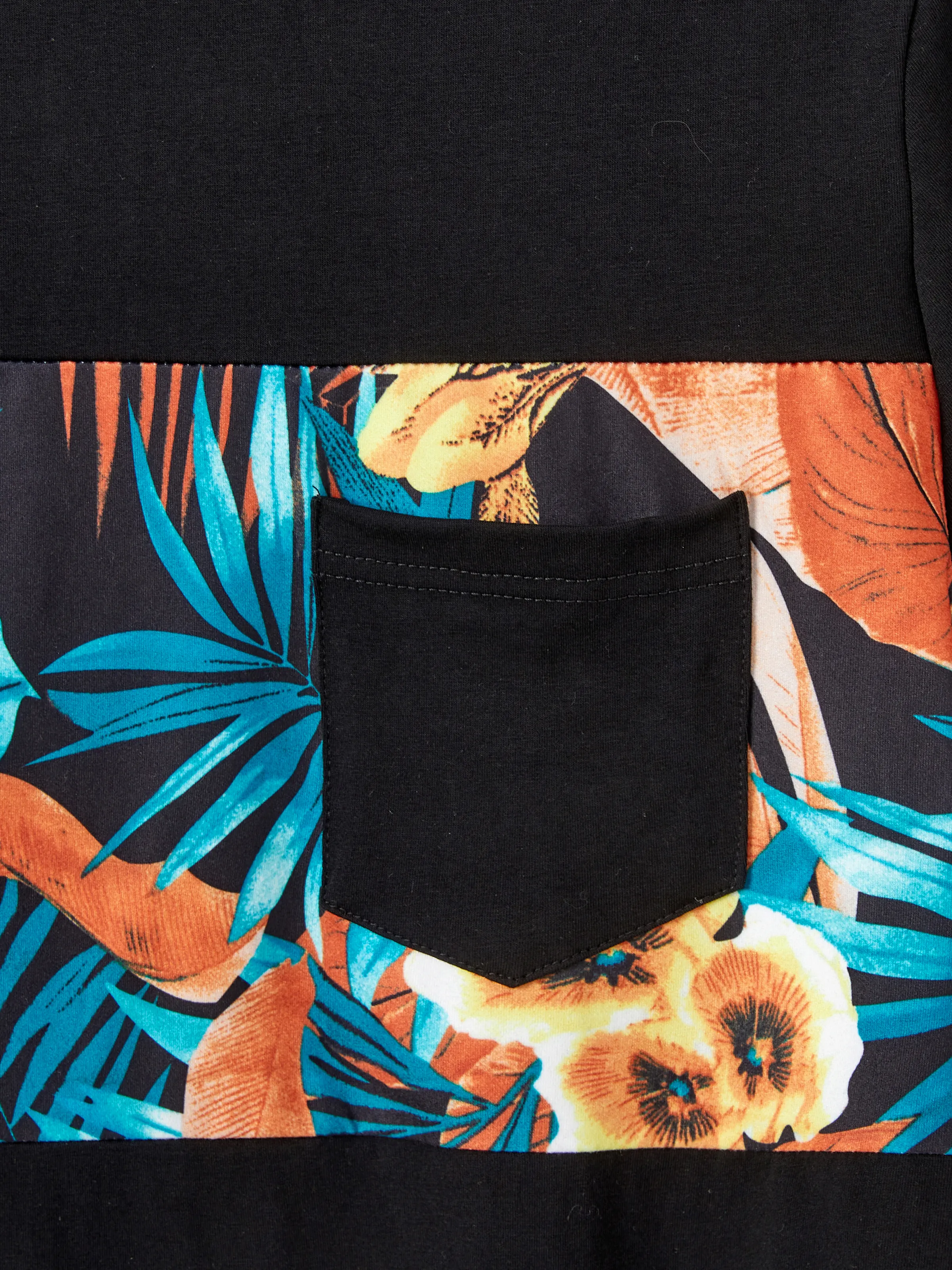 Family Matching Floral Panel T-shirt and Floral Ruched Drawstring Side Strap Dress Sets Black - Image 26