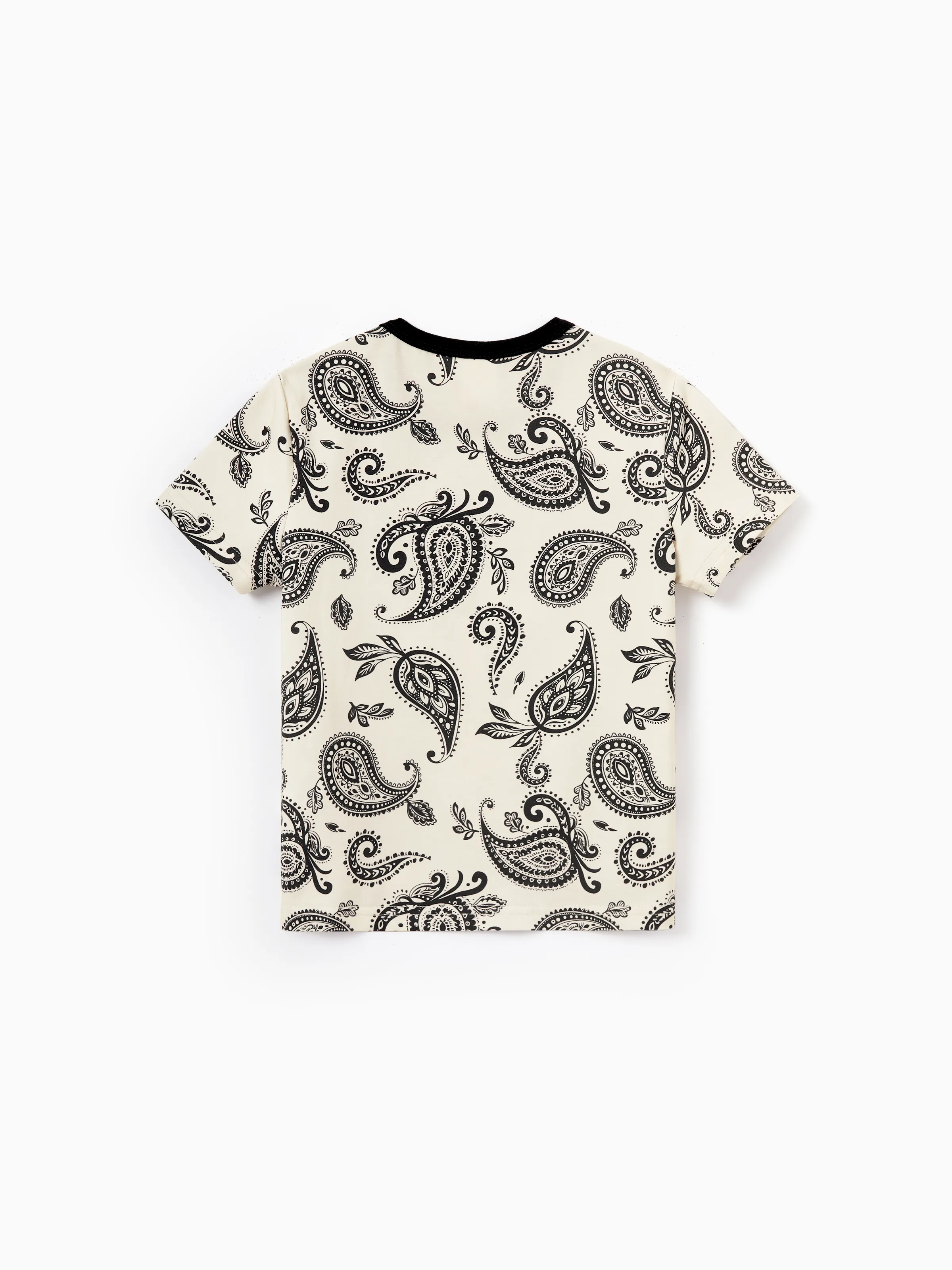 Family Matching Paisley Print Outfits Sleeveless Spaghetti Strap Dress & Cotton T-Shirt for Mom, Dad, & Kids Perfect for Family Outings & Photos
Black - Image 19