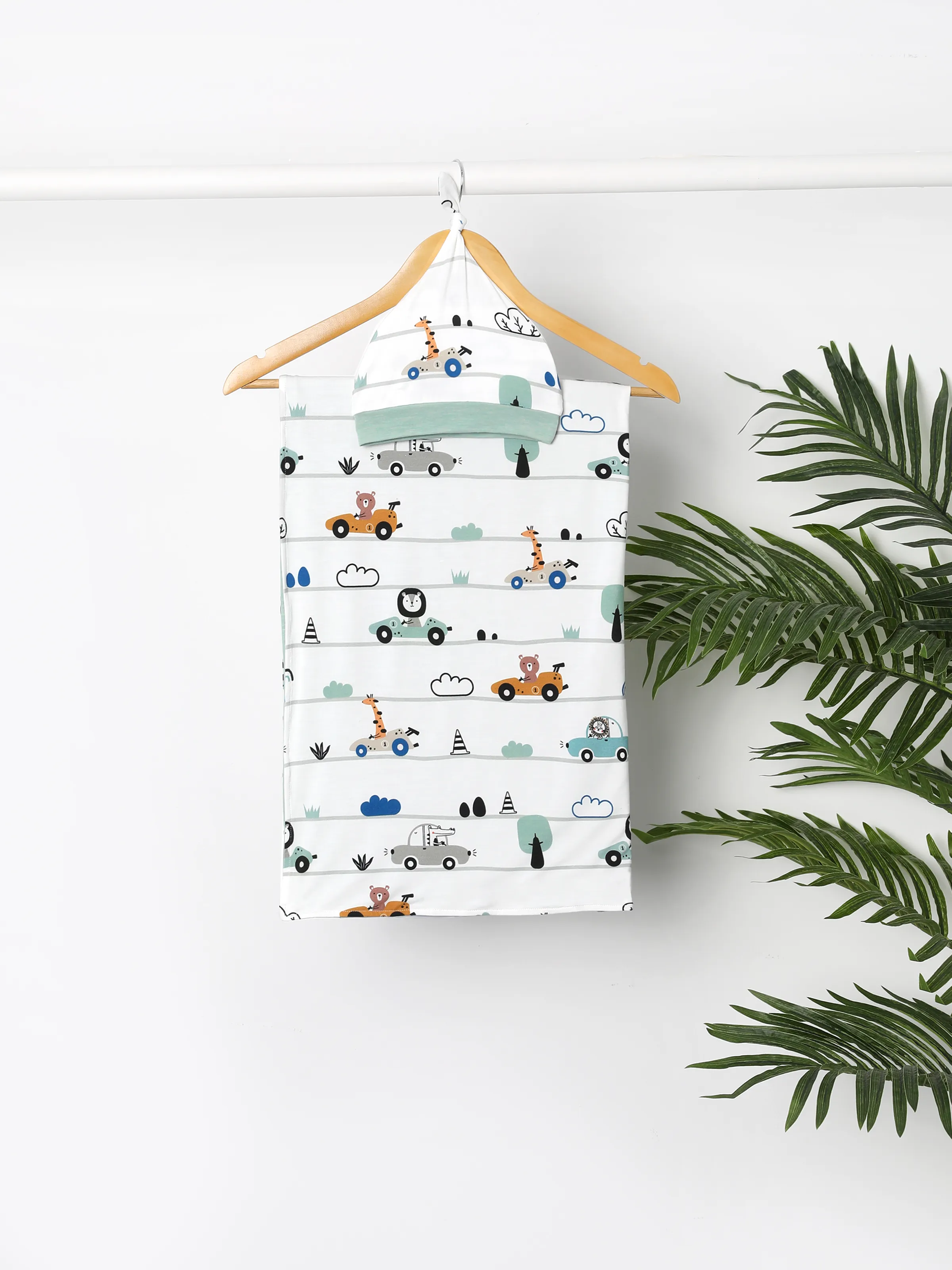 Newborn Bamboo Set for Mom & Baby Ultra Soft Bamboo Robe for Mom, Swaddle Blanket with Hat, Breathable & Gentle for Newborn Care Mint Green - Image 8