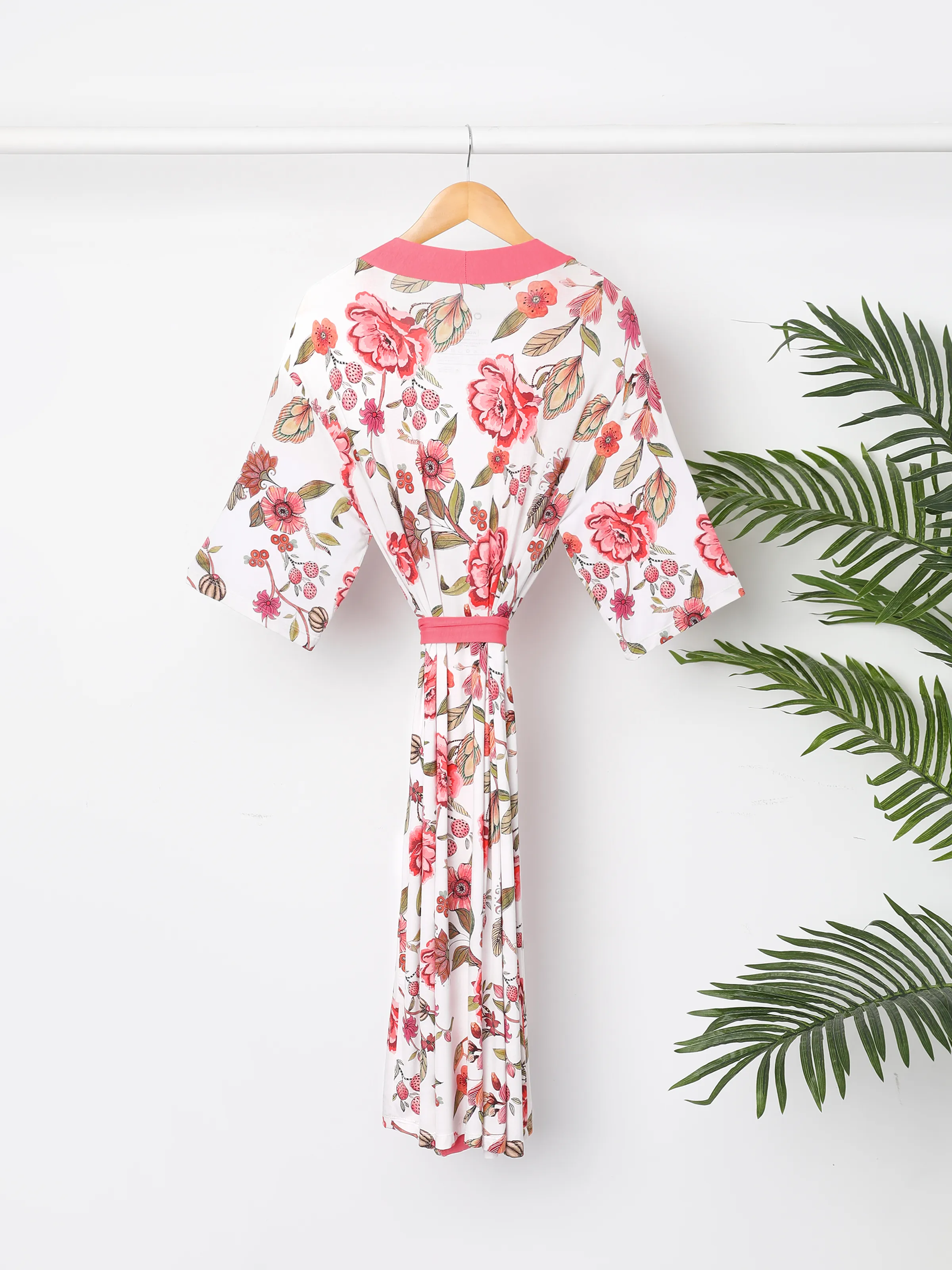 Newborn Bamboo Set for Mommy and Me Floral Bamboo Robe for Mom, Soft Swaddle Blanket with Hat, Gentle & Breathable for Newborn Essentials Peach  Pink - Image 4